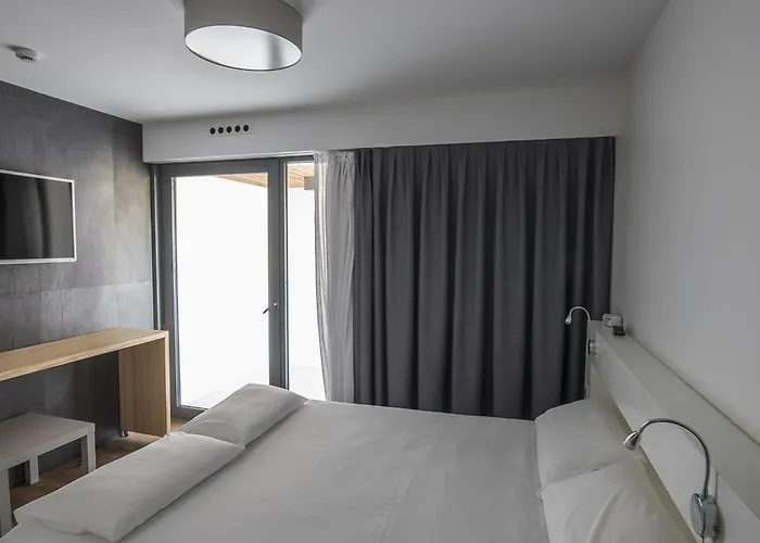 Hotel Restaurant Santiago 3*